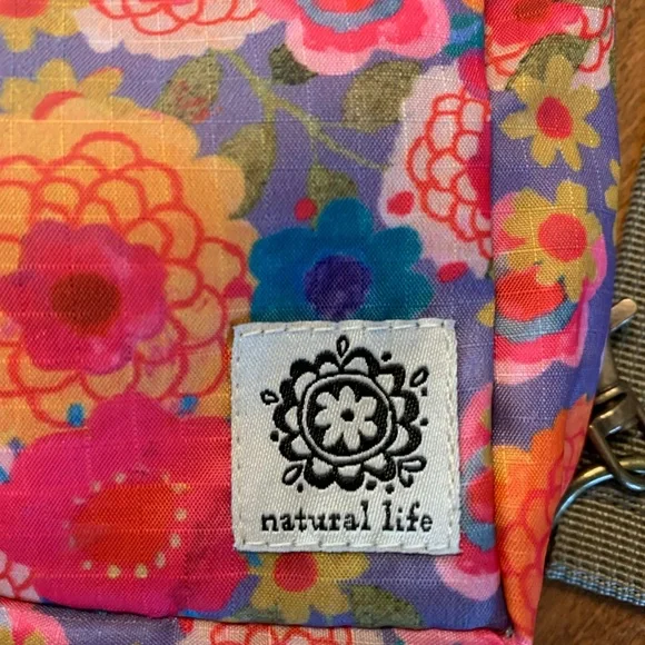 Natural Life 8 in 1 adjustable crossbody bag - Picture 4 of 4